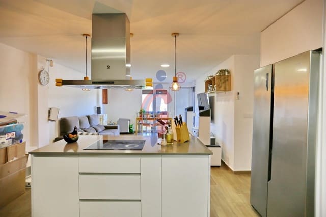 3 Zimmer Apartment zu verkaufen in Zona Pueblo, Guardamar del Segura mit Garage - 220.000 € (Ref: 9808075)