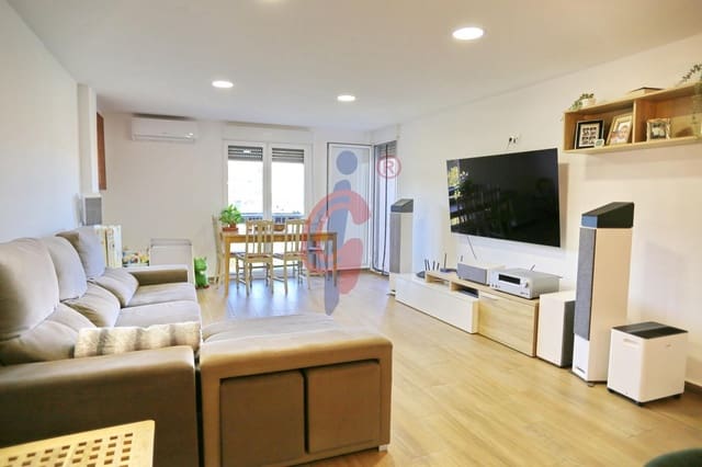 3 Zimmer Apartment zu verkaufen in Zona Pueblo, Guardamar del Segura mit Garage - 220.000 € (Ref: 9808075)