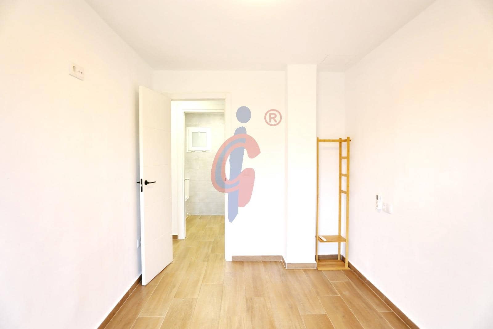 3 quarto Apartamento para venda em Guardamar del Segura com garagem - 199 950 € (Ref: 9808075)