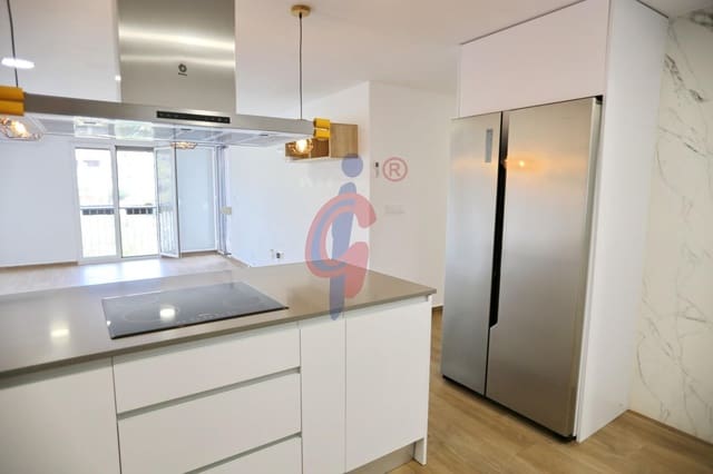 3 bedroom Apartment for sale in Zona Pueblo, Guardamar del Segura with garage - € 199,950 (Ref: 9808075)