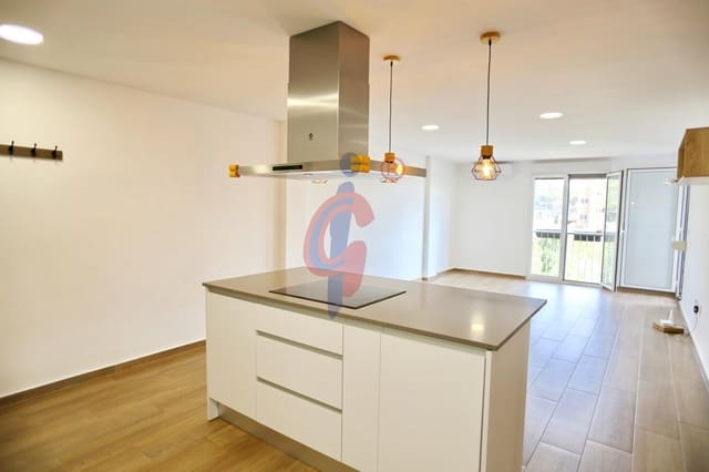 3 bedroom Apartment for sale in Zona Pueblo, Guardamar del Segura with garage - € 199,950 (Ref: 9808075)