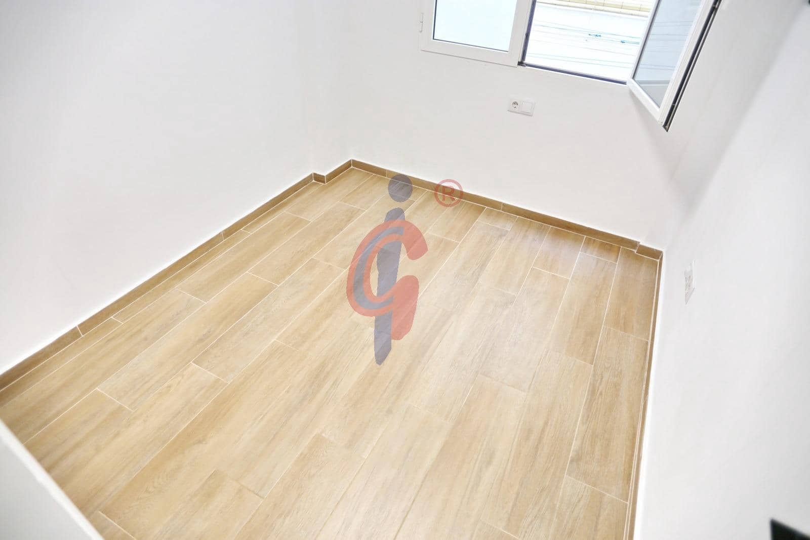 3 bedroom Apartment for sale in Guardamar del Segura with garage - € 199,950 (Ref: 9808075)