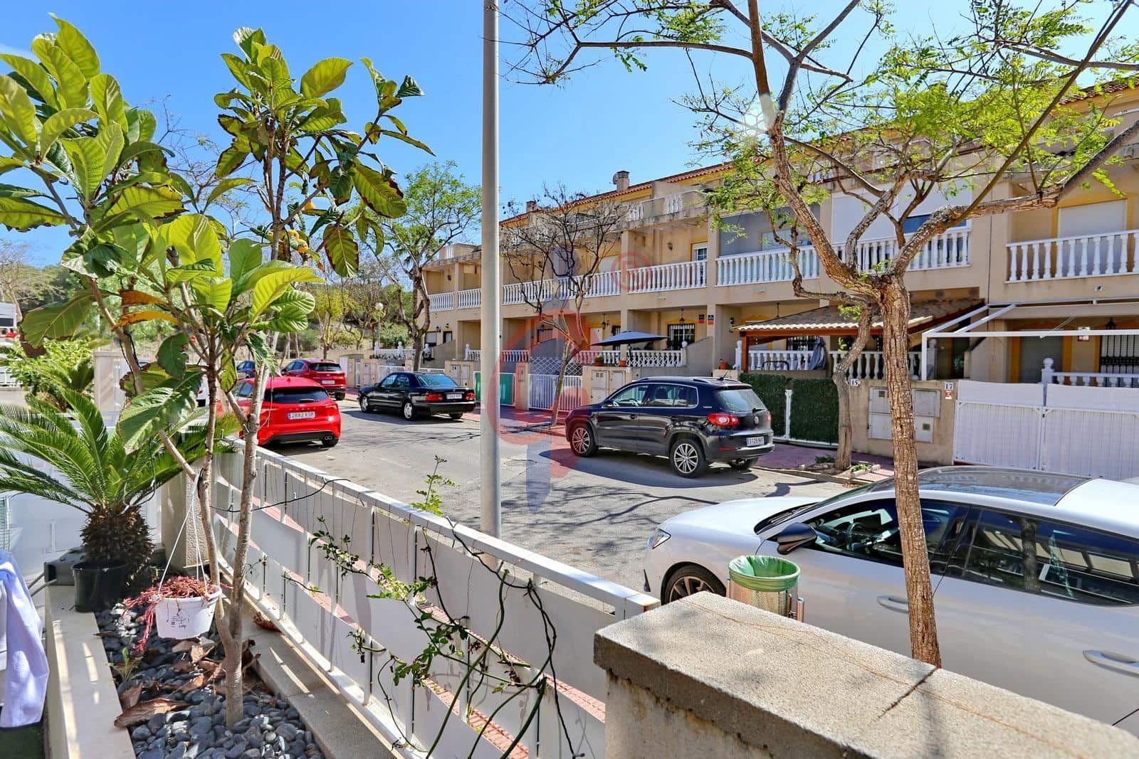 3 sovrum Lägenhet till salu i Guardamar del Segura med pool - 250 000 € (Ref: 9820320)