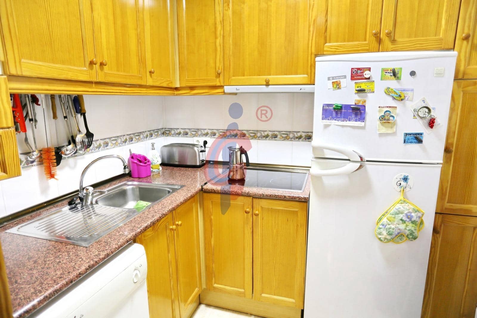 2 bedroom Flat for sale in Guardamar del Segura with pool - € 139,950 (Ref: 9836425)
