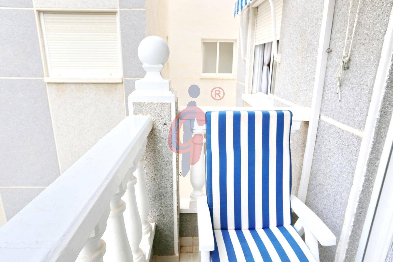 2 bedroom Flat for sale in Guardamar del Segura with pool - € 139,950 (Ref: 9836425)