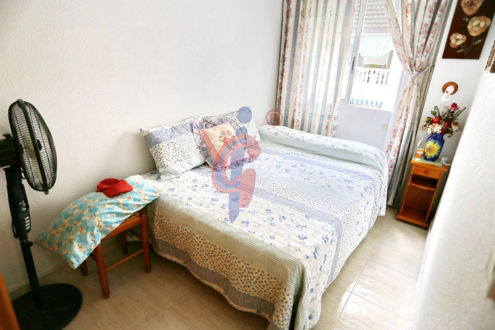2 bedroom Flat for sale in Guardamar del Segura with pool - € 139,950 (Ref: 9836425)