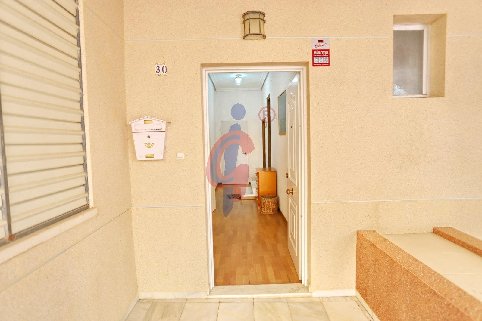 3 bedroom Commercial for sale in Guardamar del Segura - € 357,000 (Ref: 9851881)
