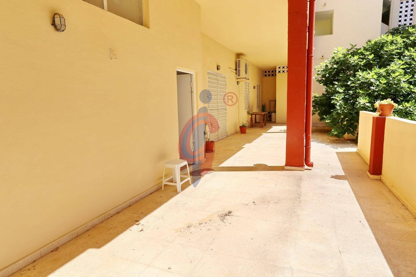 3 bedroom Commercial for sale in Guardamar del Segura - € 357,000 (Ref: 9851881)