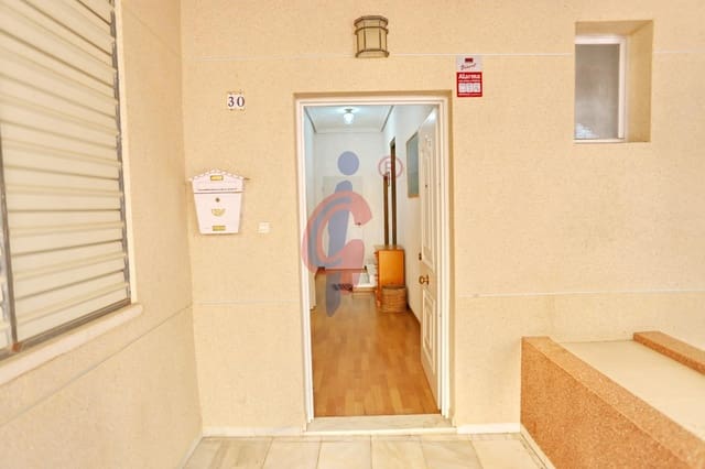 3 soveværelse Erhverv til salg i Zona Pueblo, Guardamar del Segura - € 357.000 (Ref: 9851881)