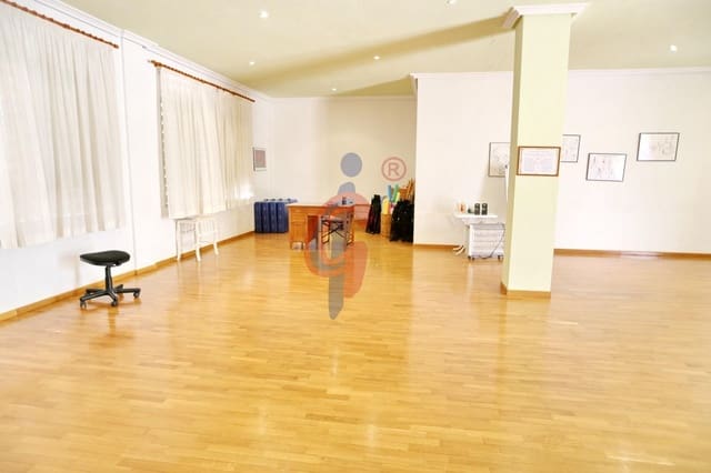 3 soveværelse Erhverv til salg i Zona Pueblo, Guardamar del Segura - € 357.000 (Ref: 9851881)