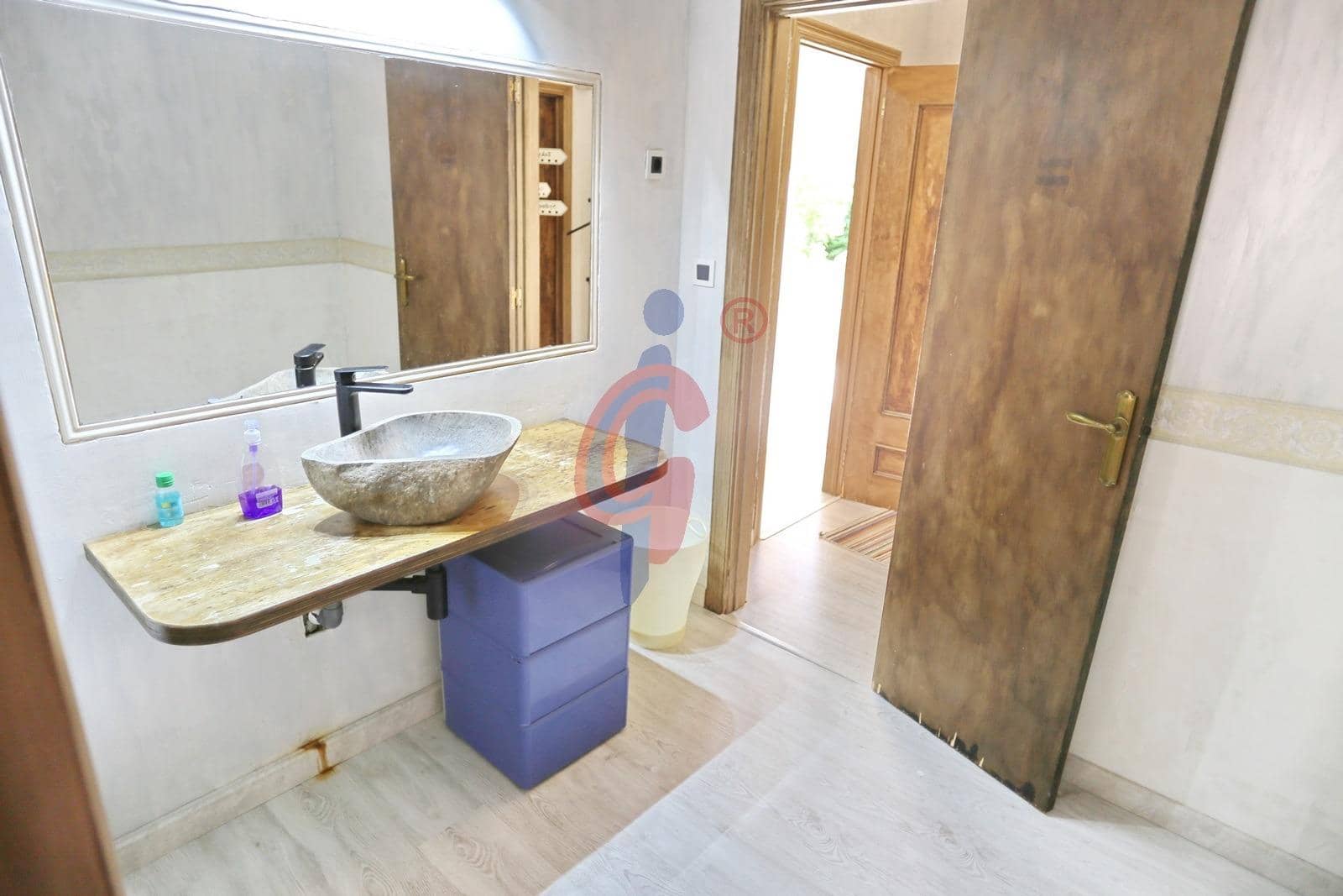 3 bedroom Commercial for sale in Guardamar del Segura - € 357,000 (Ref: 9851881)