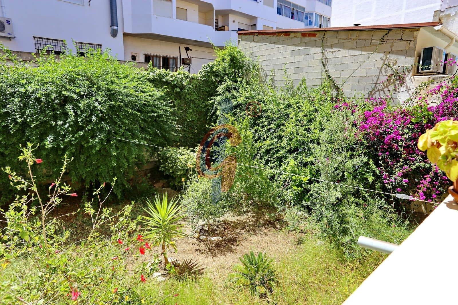 3 bedroom Commercial for sale in Guardamar del Segura - € 357,000 (Ref: 9851881)