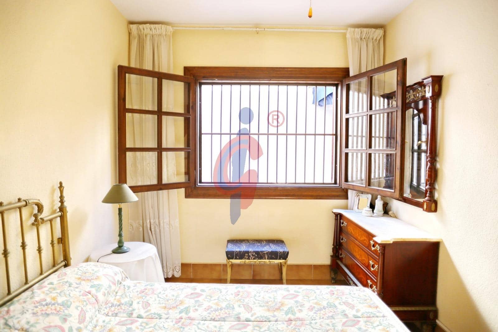 Apartamento de 4 habitaciones en Guardamar del Segura en venta con garaje - 319.990 € (Ref: 9860209)