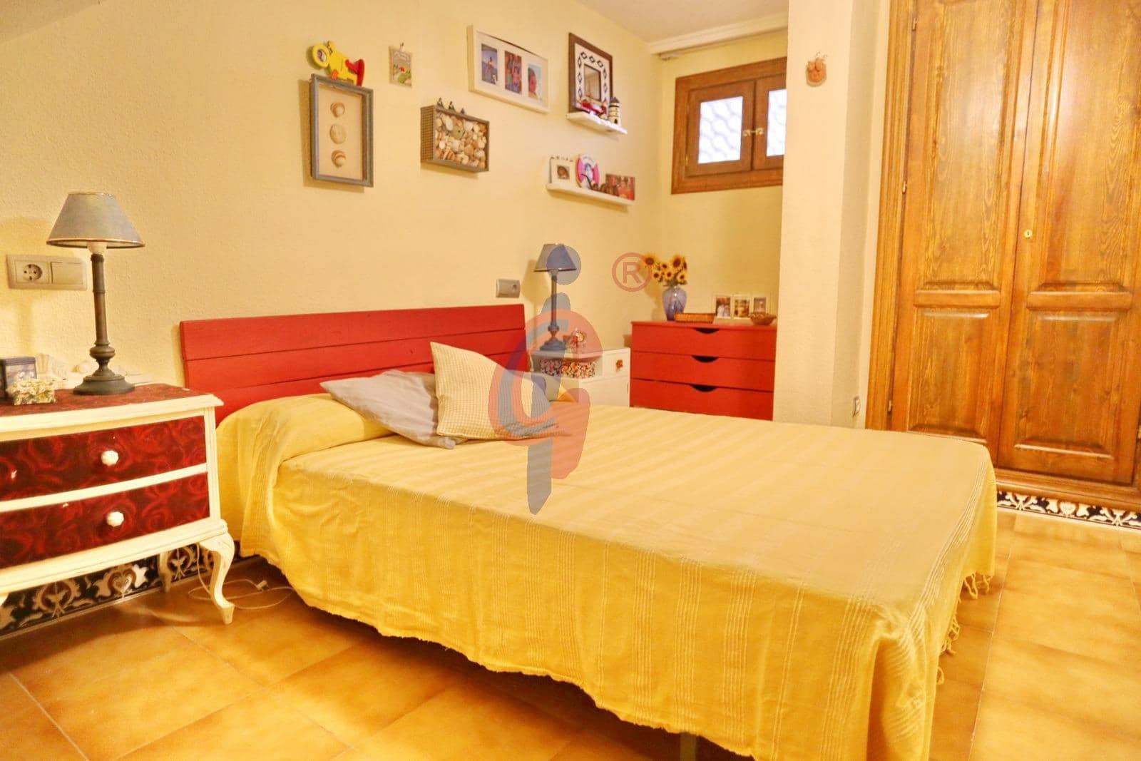 Apartamento de 4 habitaciones en Guardamar del Segura en venta con garaje - 319.990 € (Ref: 9860209)