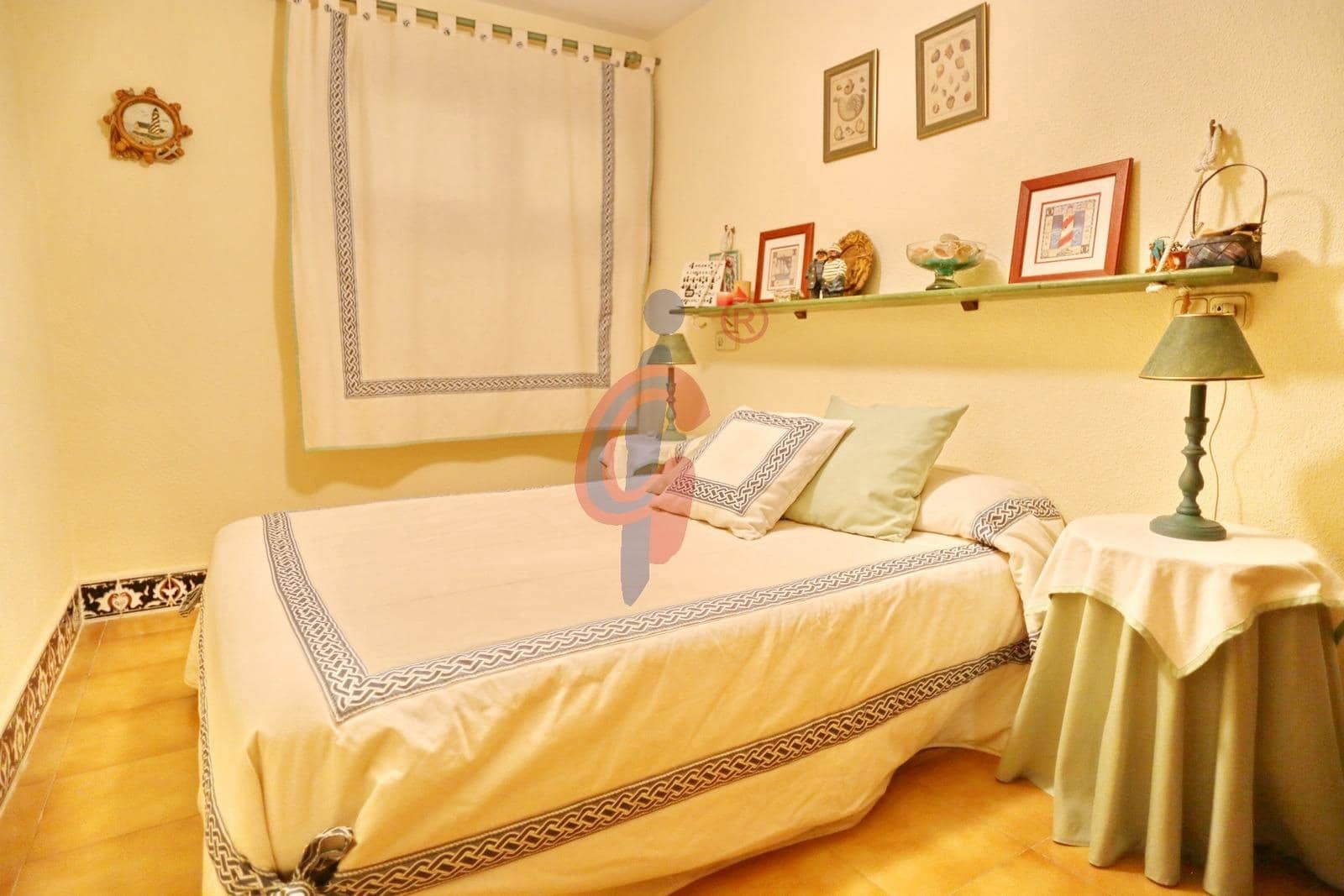 Apartamento de 4 habitaciones en Guardamar del Segura en venta con garaje - 319.990 € (Ref: 9860209)