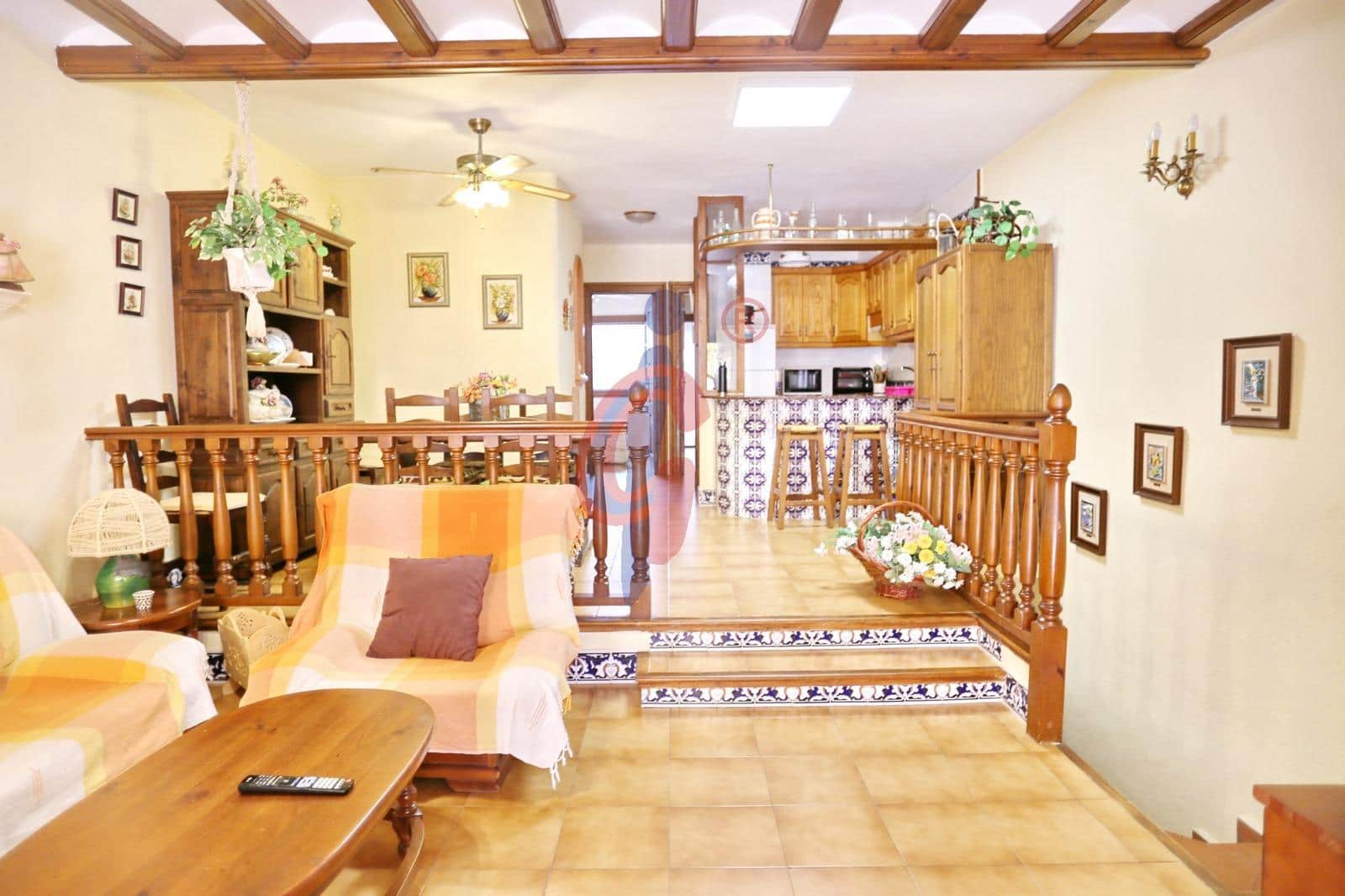Apartamento de 4 habitaciones en Guardamar del Segura en venta con garaje - 319.990 € (Ref: 9860209)