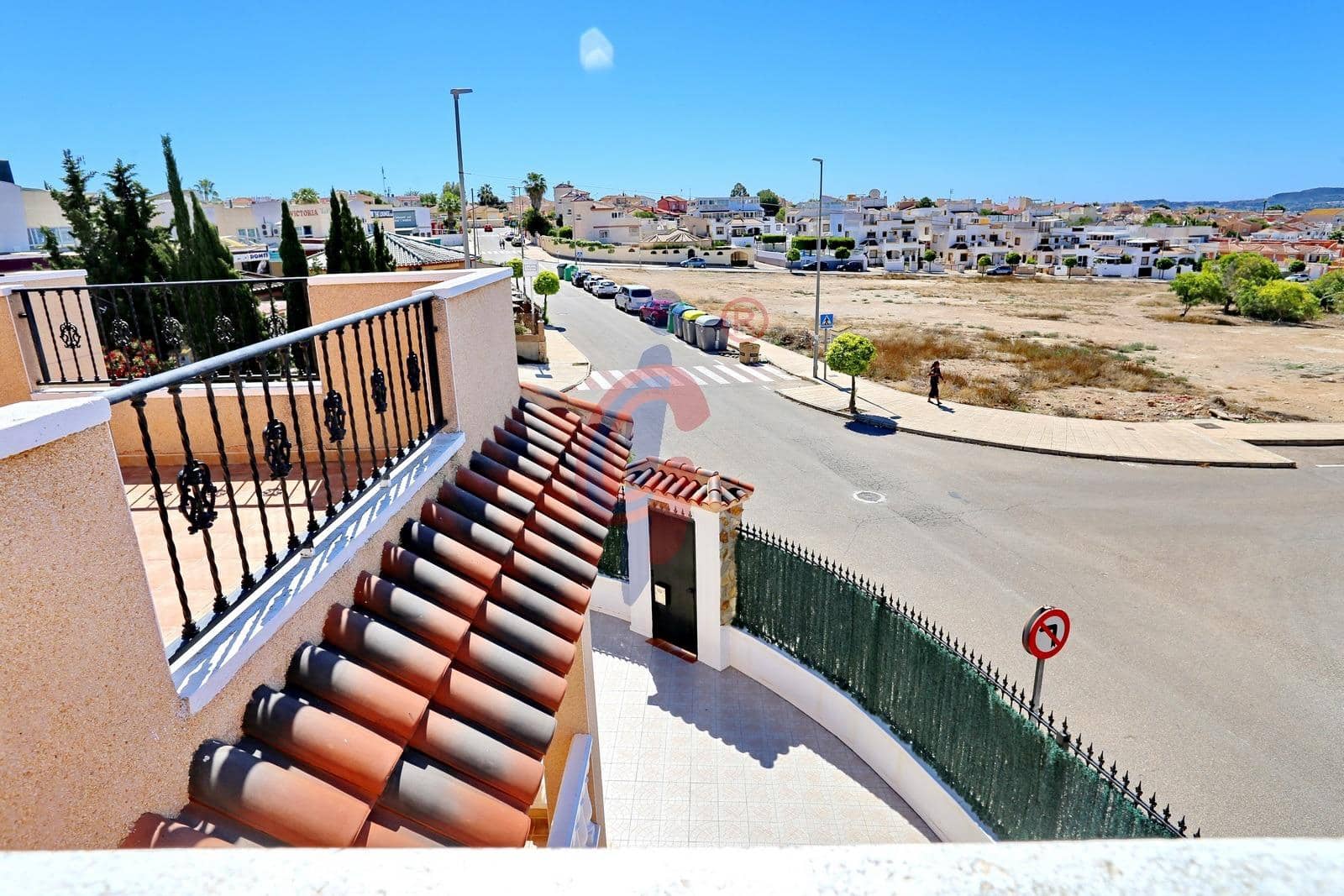 5 bedroom Villa for sale in San Fulgencio with pool garage - € 449,500 (Ref: 9861968)
