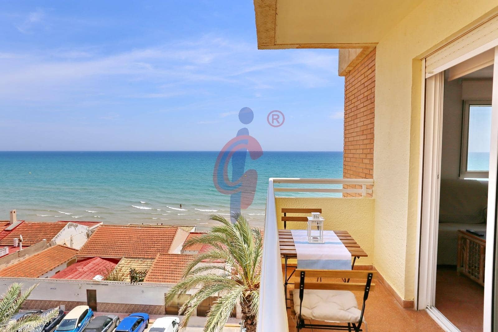 Apartamento de 2 habitaciones en Guardamar del Segura en alquiler con garaje - 1.000 € (Ref: 9882008)