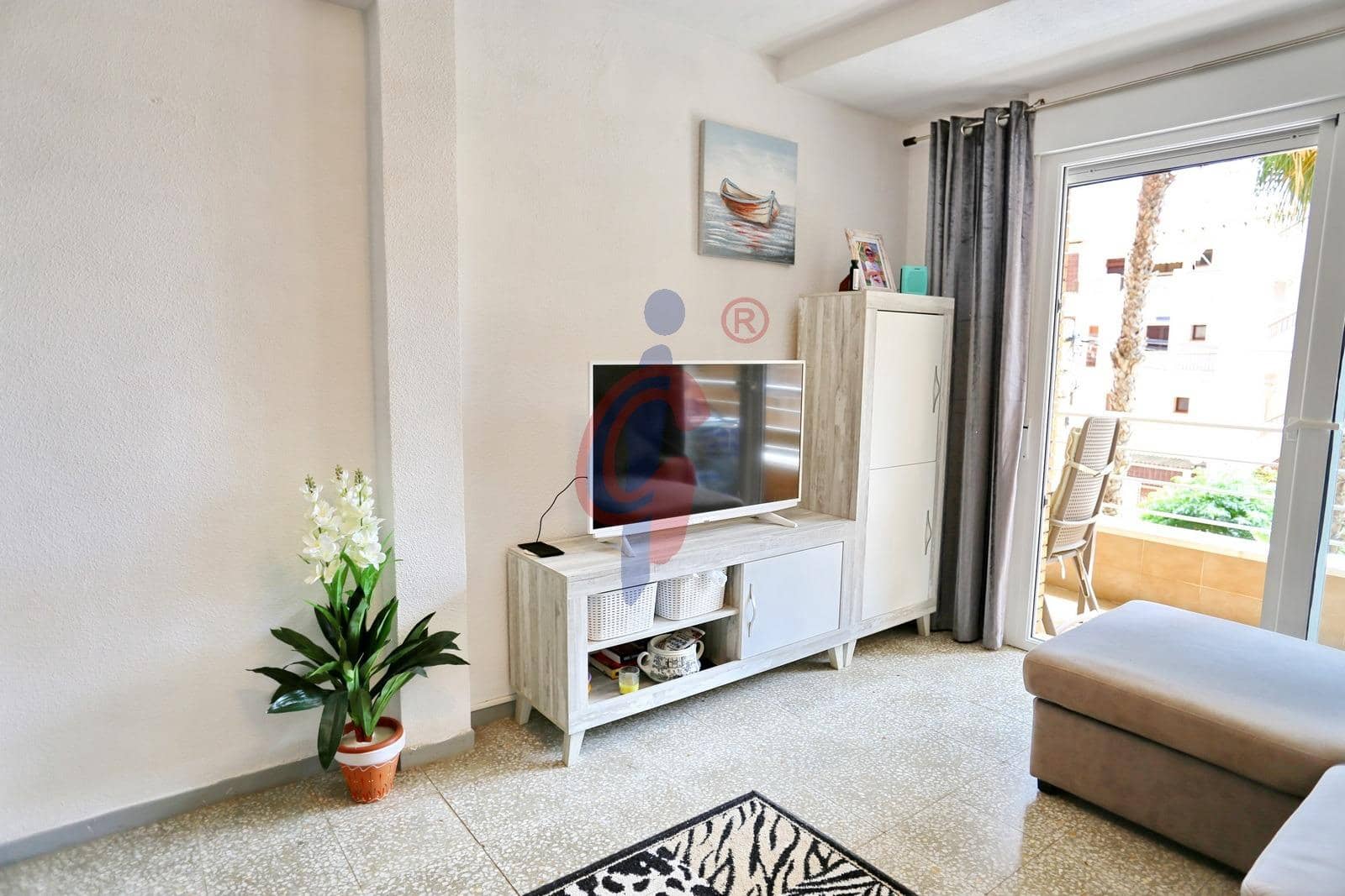 Piso de 1 habitación en Guardamar del Segura en venta - 139.990 € (Ref: 9892464)