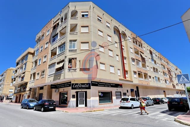 Apartamento de 2 habitaciones en Las Viñas, Guardamar del Segura en venta con piscina - 152.995 € (Ref: 9904074)