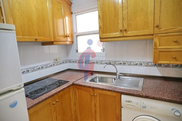 Apartamento de 2 habitaciones en Las Viñas, Guardamar del Segura en venta con piscina - 152.995 € (Ref: 9904074)