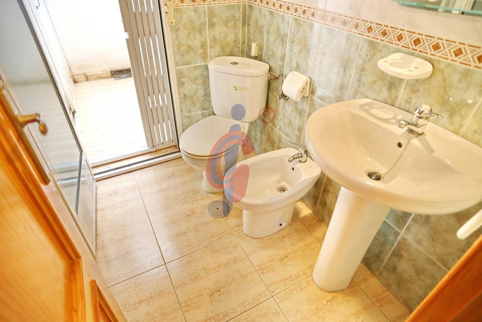 2 quarto Apartamento para venda em Guardamar del Segura com piscina - 149 995 € (Ref: 9904074)