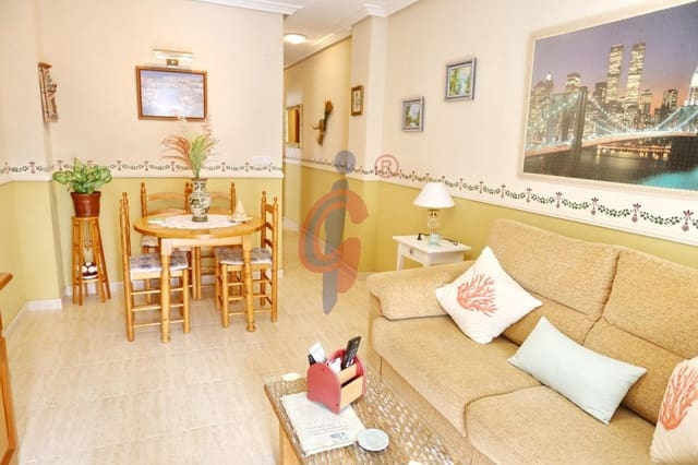 Apartamento de 2 habitaciones en Las Viñas, Guardamar del Segura en venta - 149.990 € (Ref: 9915939)
