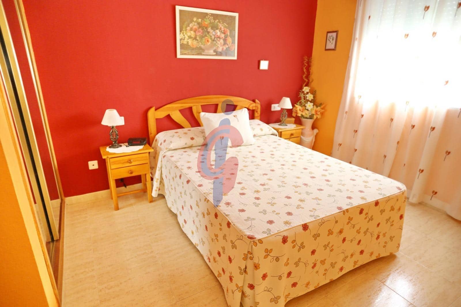 Apartamento de 2 habitaciones en Guardamar del Segura en venta - 149.990 € (Ref: 9915939)