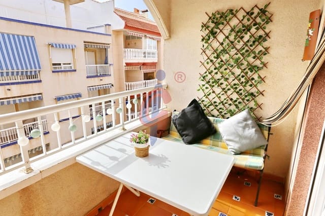 Apartamento de 2 habitaciones en Las Viñas, Guardamar del Segura en venta - 149.990 € (Ref: 9915939)