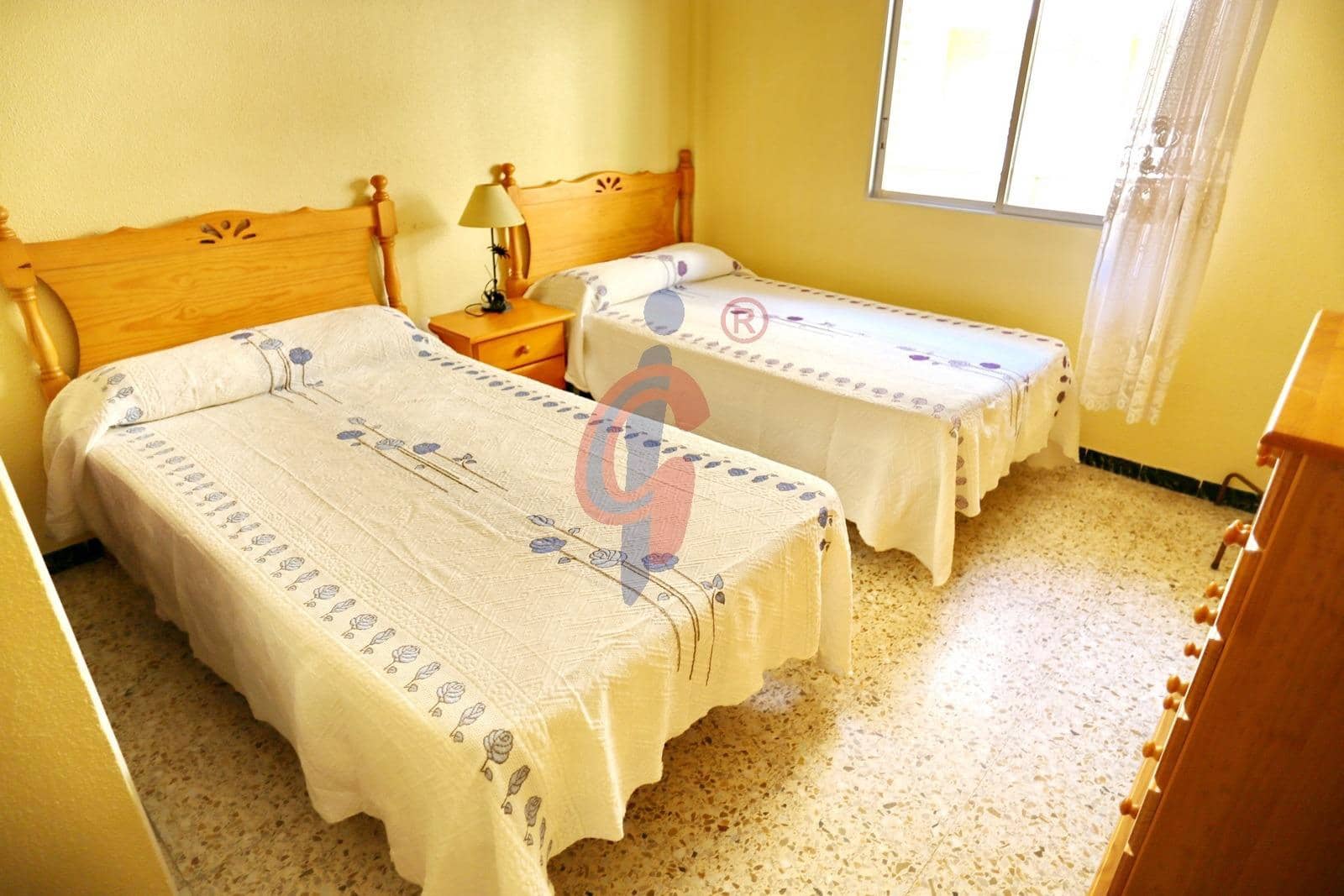 2 makuuhuone Huoneisto myytävänä paikassa Guardamar del Segura - 159 990 € (Ref: 9922396)