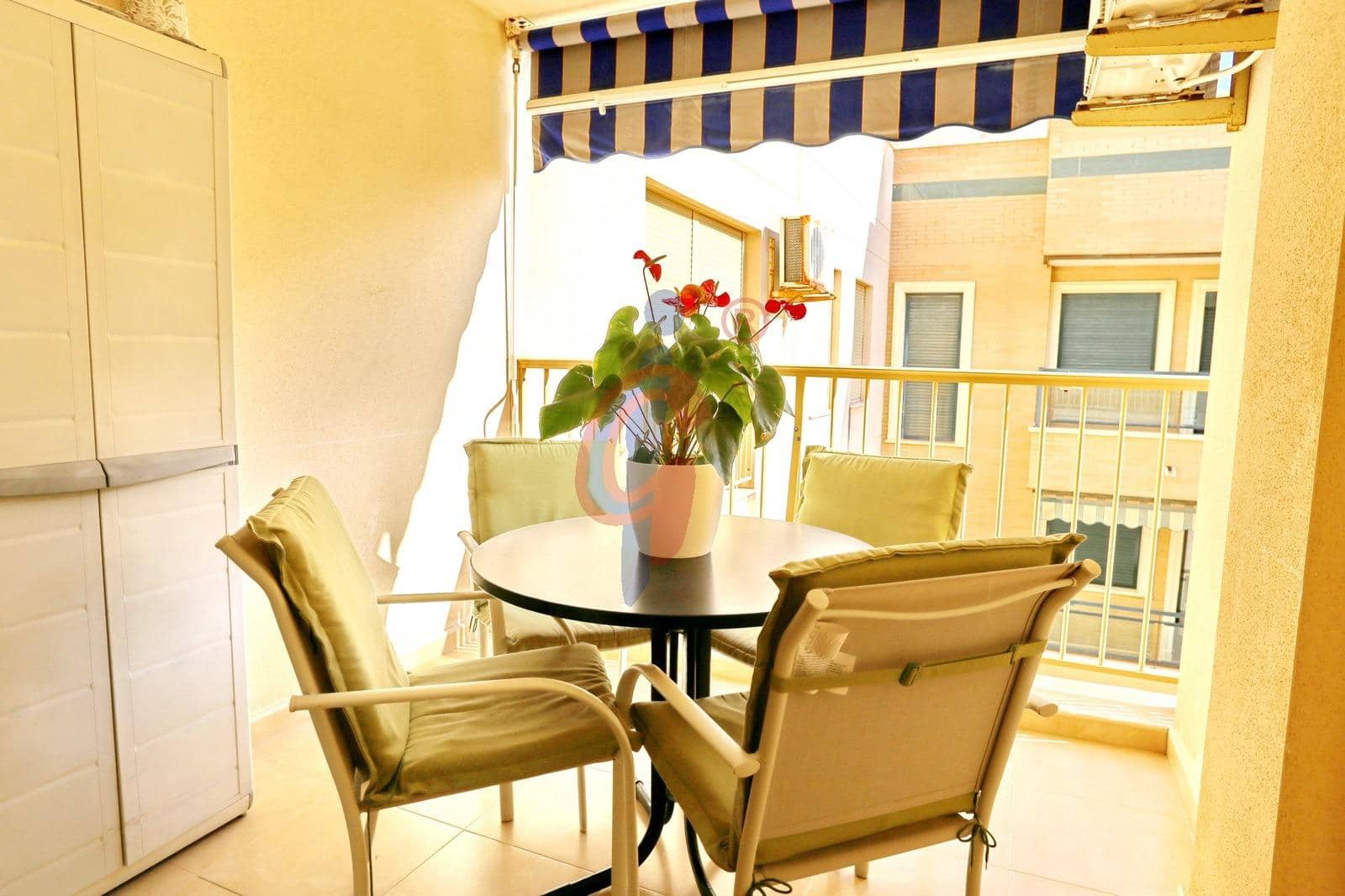 3 quarto Penthouse para venda em Guardamar del Segura com garagem - 289 990 € (Ref: 9934300)