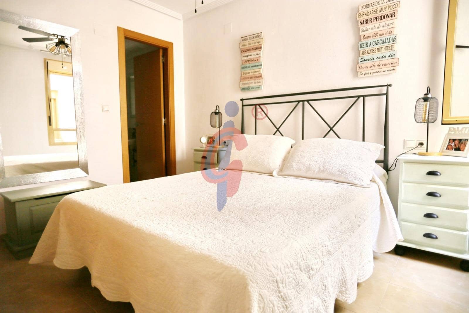 3 quarto Penthouse para venda em Guardamar del Segura com garagem - 289 990 € (Ref: 9934300)