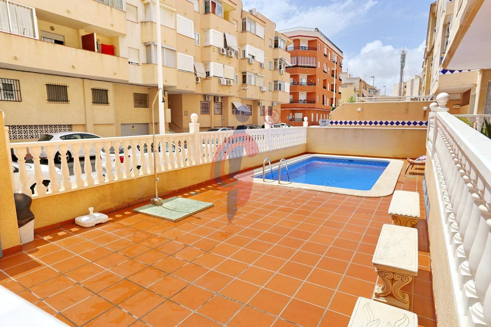 1 Zimmer Wohnung zu verkaufen in Guardamar del Segura mit Pool - 131.500 € (Ref: 9938298)