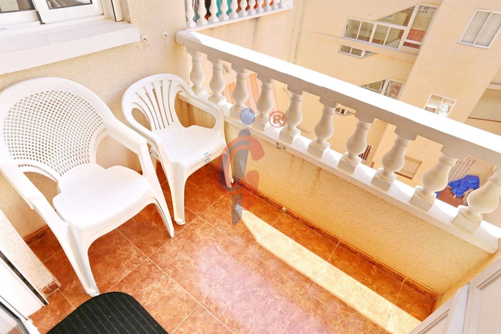 Apartamento de 1 habitación en Guardamar del Segura en venta - 112.990 € (Ref: 9940061)