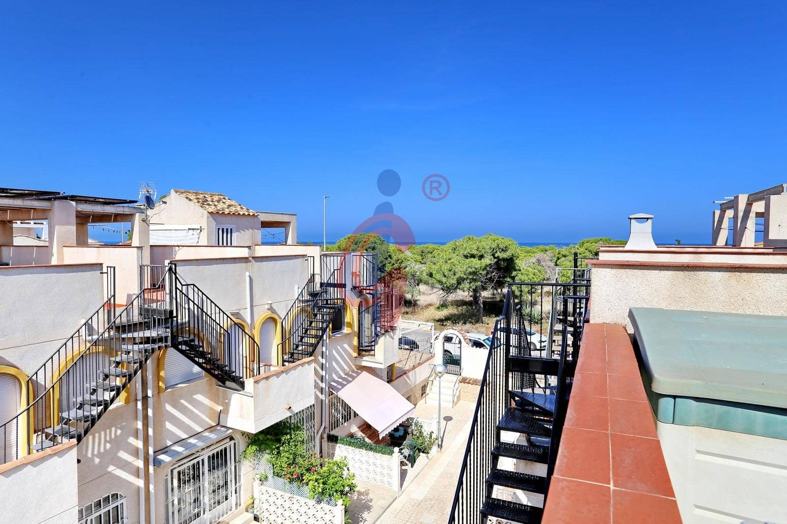 2 quarto Moradia em Banda para venda em Guardamar del Segura com piscina garagem - 175 000 € (Ref: 9940063)