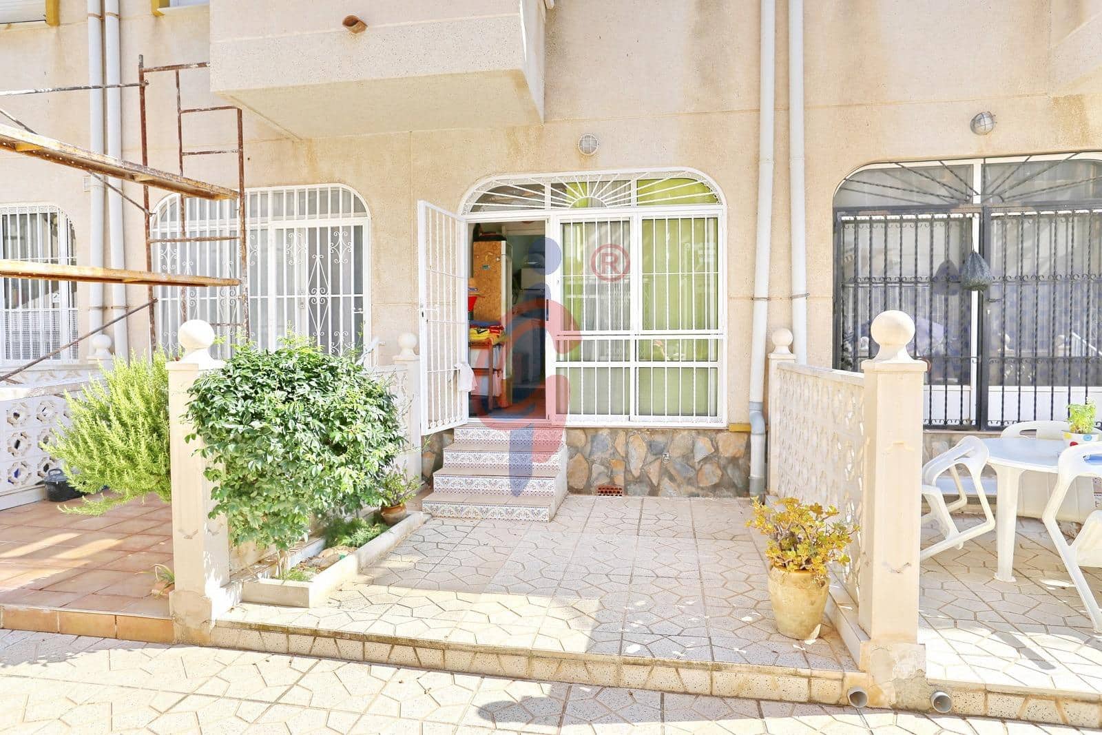 2 quarto Moradia em Banda para venda em Guardamar del Segura com piscina garagem - 175 000 € (Ref: 9940063)