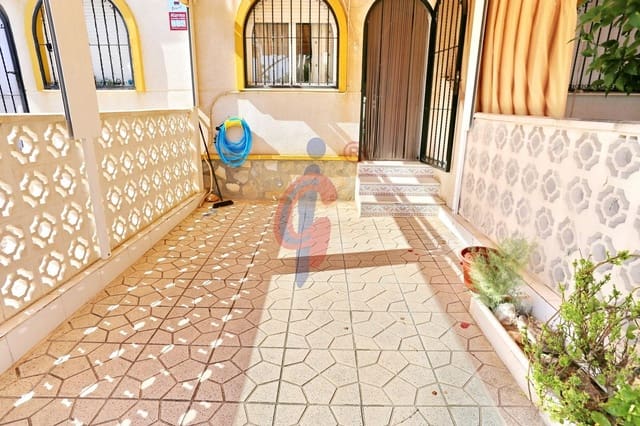 2 soverom Rekkehus til salgs i El Moncayo - El Pòrtic, Guardamar del Segura med svømmebasseng garasje - € 175 000 (Ref: 9940063)