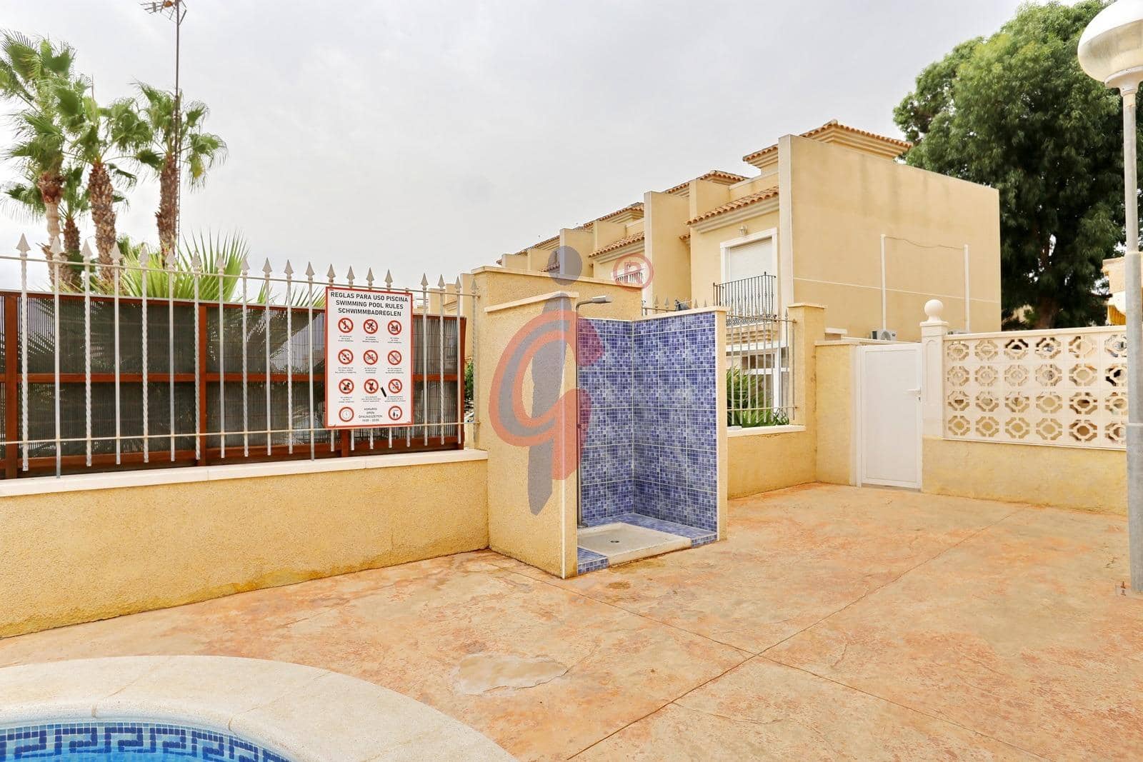 2 bedroom Terraced Villa for sale in Guardamar del Segura with pool garage - € 175,000 (Ref: 9940063)