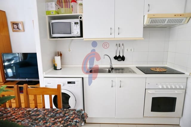 2 soverom Leilighet til salgs i Puerto Deportivo, Guardamar del Segura med svømmebasseng garasje - € 149 999 (Ref: 9954309)