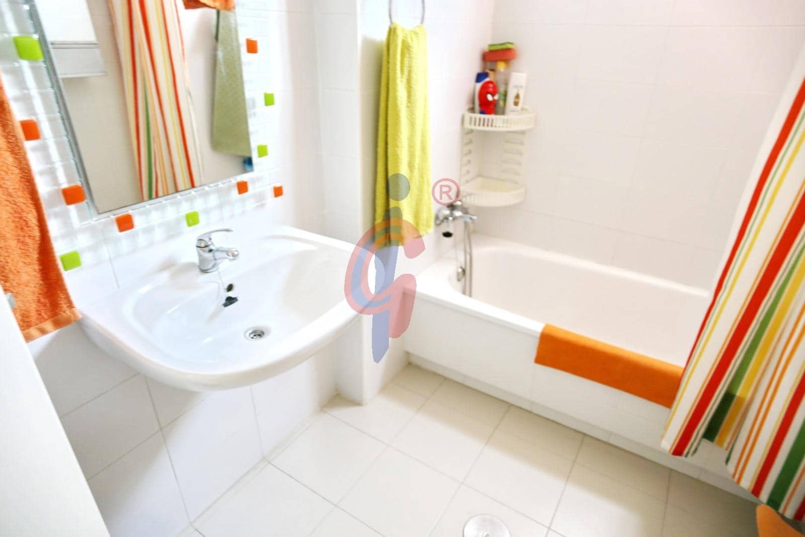 2 soverom Leilighet til salgs i Guardamar del Segura med svømmebasseng garasje - € 149 999 (Ref: 9954309)