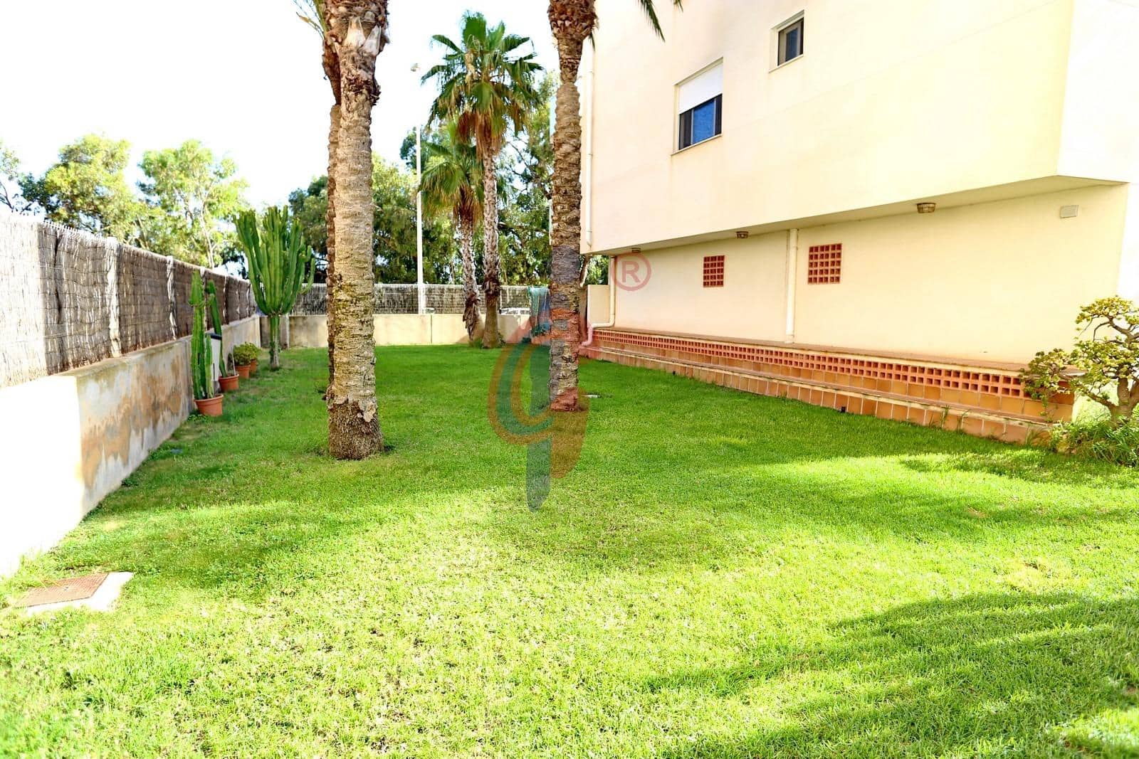 2 soverom Leilighet til salgs i Guardamar del Segura med svømmebasseng garasje - € 149 999 (Ref: 9954309)