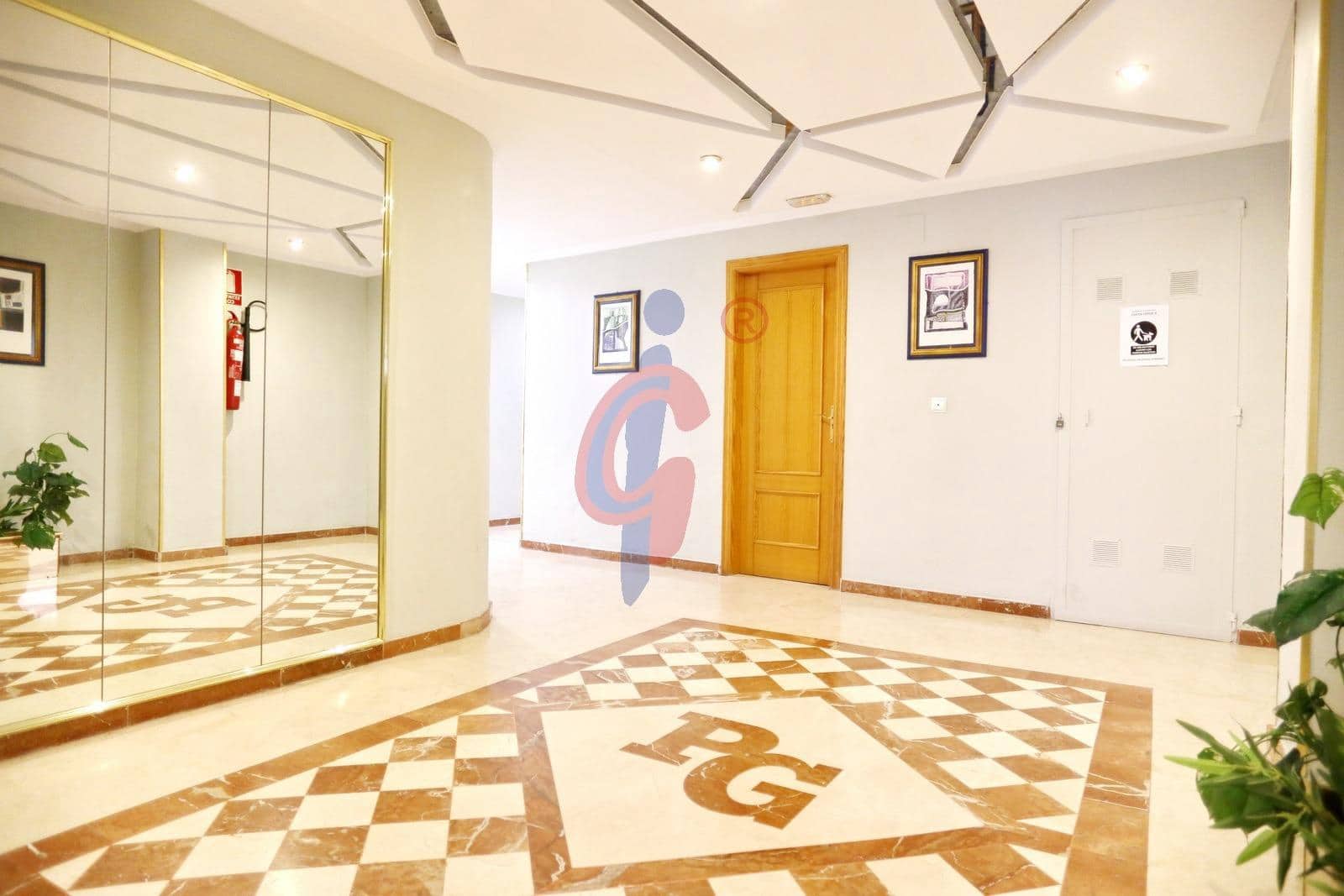 2 bedroom Flat for rent in Guardamar del Segura - € 850 (Ref: 9954310)