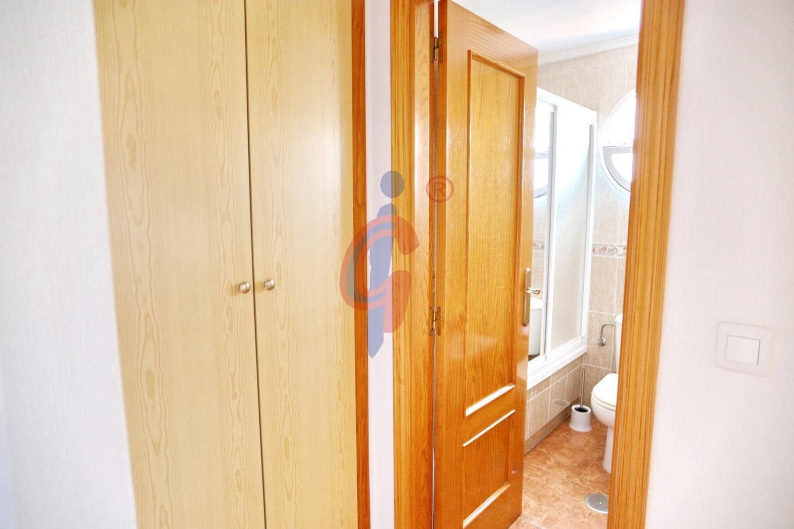 3 sovrum Lägenhet till salu i Guardamar del Segura med garage - 189 000 € (Ref: 9970721)