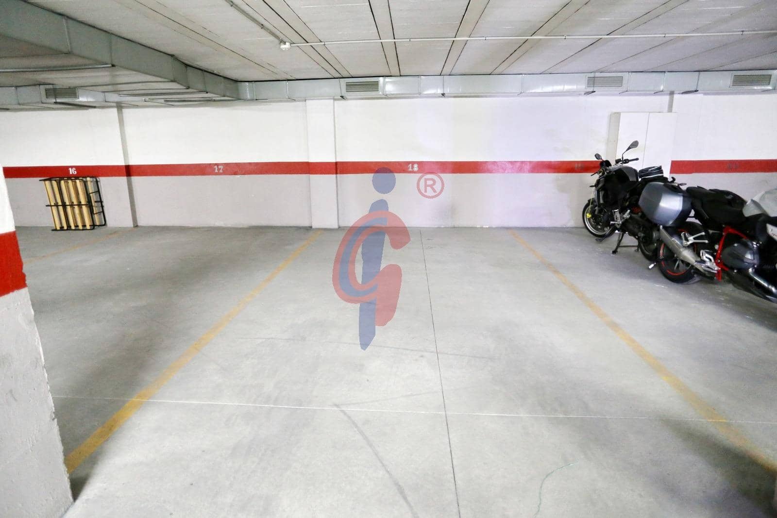 3 sovrum Lägenhet till salu i Guardamar del Segura med garage - 189 000 € (Ref: 9970721)
