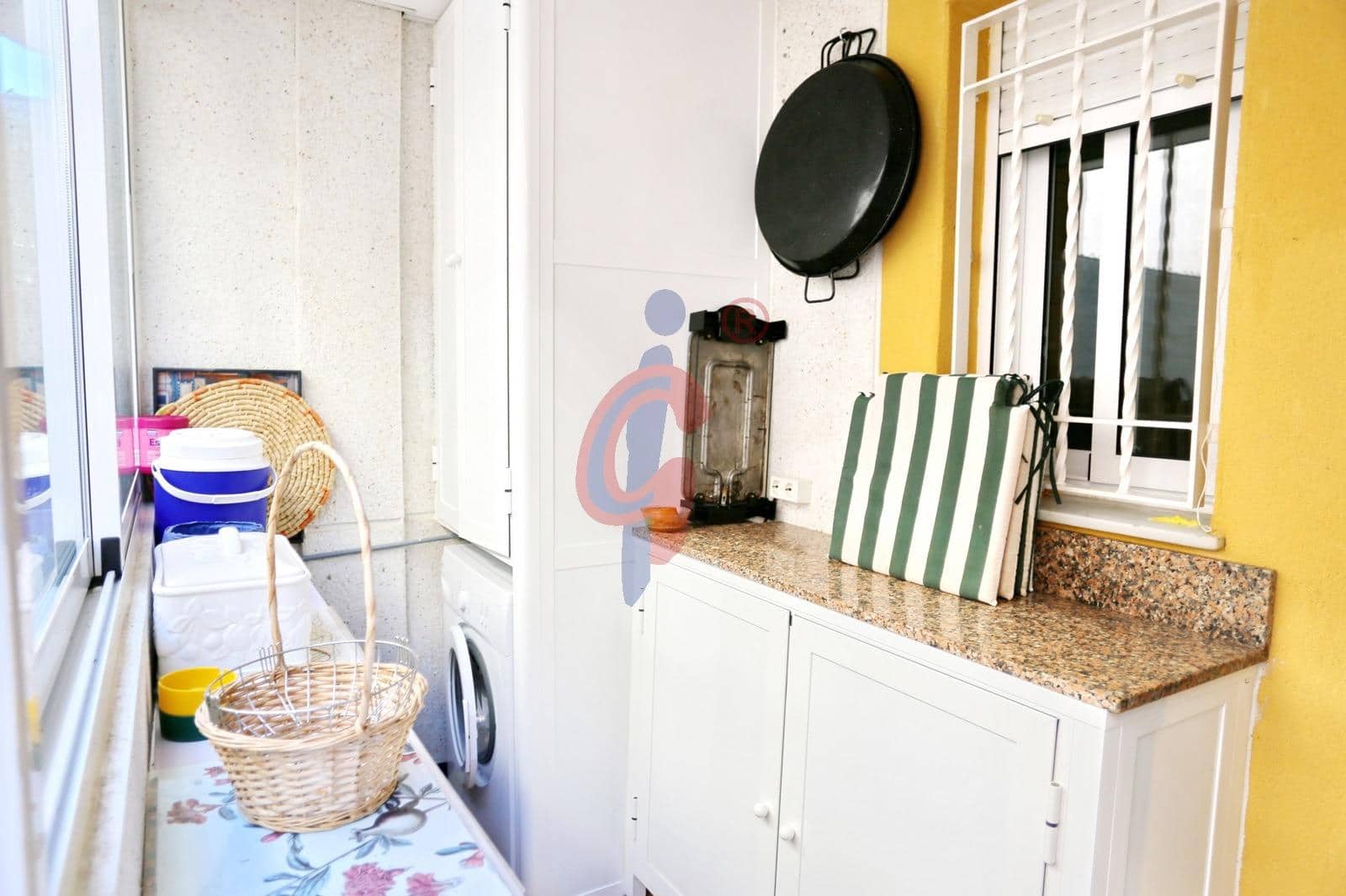 2 bedroom Semi-detached Villa for sale in Guardamar del Segura with pool garage - € 155,500 (Ref: 9973395)