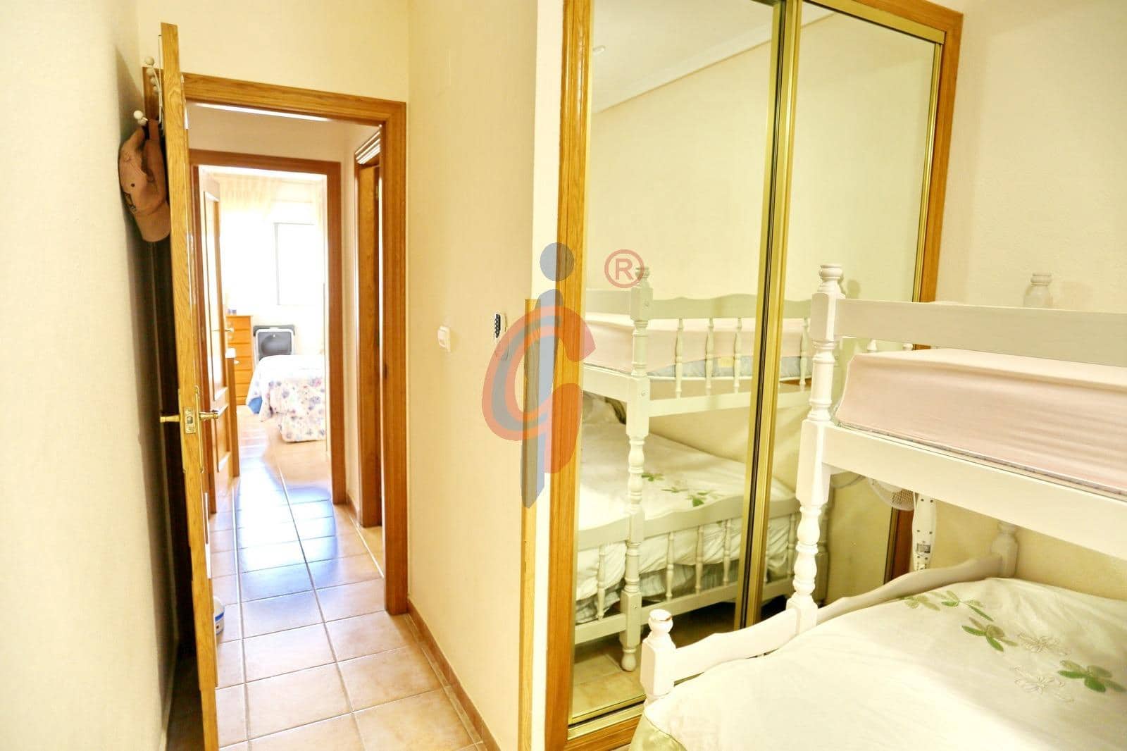 2 bedroom Semi-detached Villa for sale in Guardamar del Segura with pool garage - € 155,500 (Ref: 9973395)