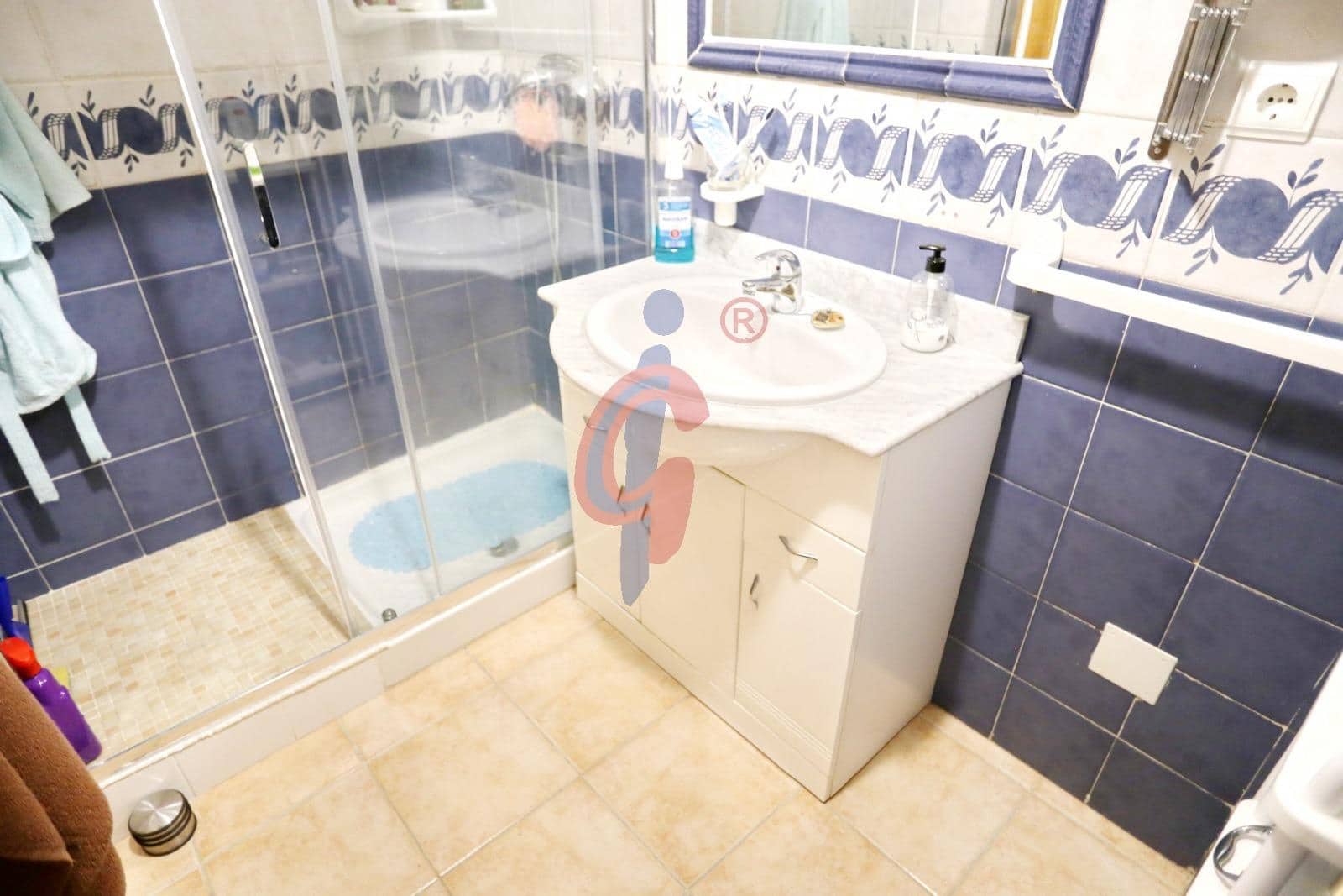 2 bedroom Semi-detached Villa for sale in Guardamar del Segura with pool garage - € 155,500 (Ref: 9973395)