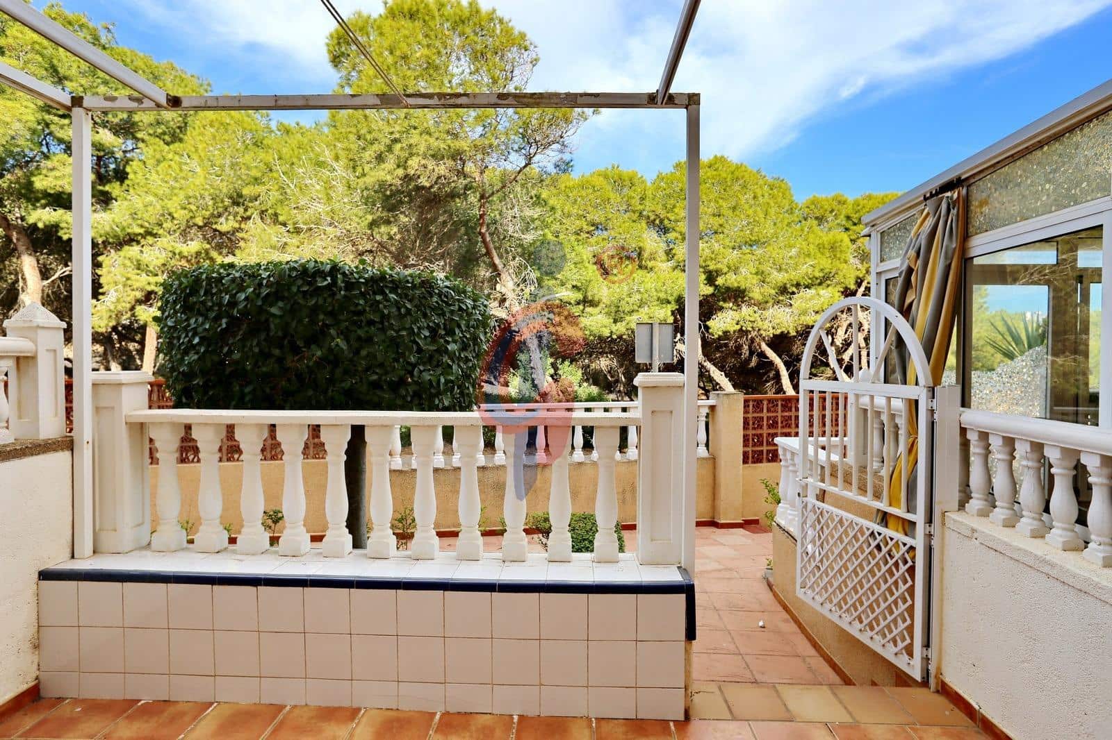 2 bedroom Apartment for sale in Guardamar del Segura with pool garage - € 214,950 (Ref: 9975535)