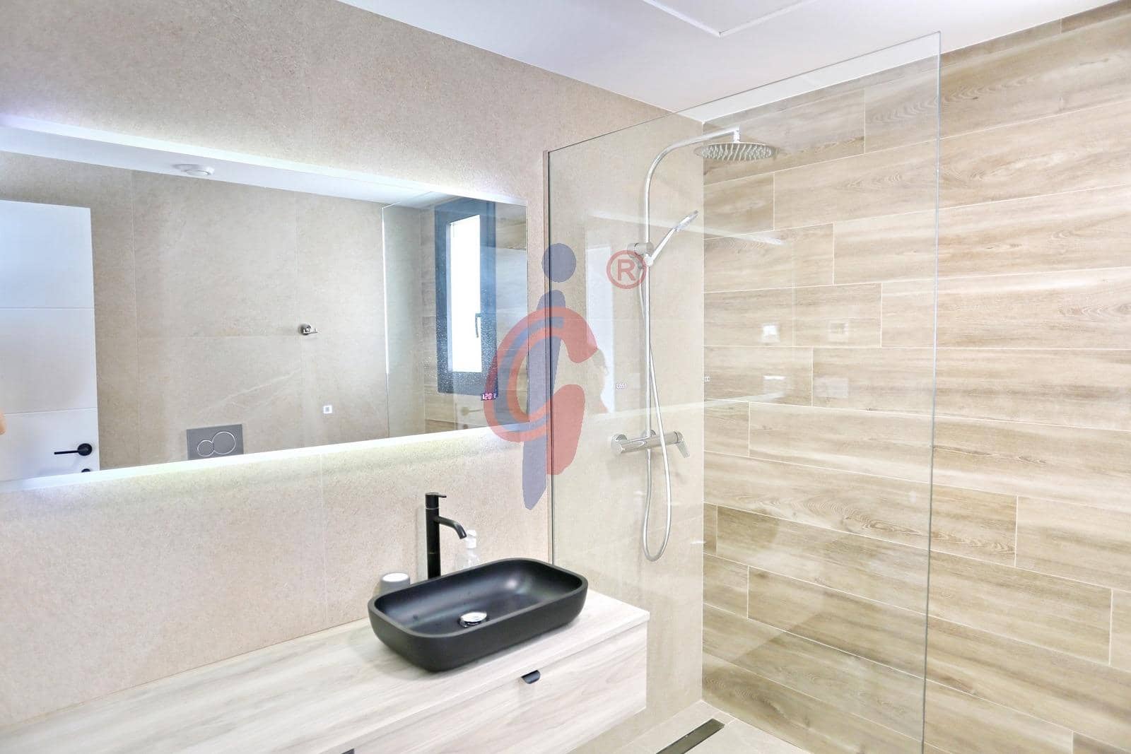 3 soveværelse Rækkehus til salg i Guardamar del Segura med swimmingpool garage - € 450.000 (Ref: 9975536)