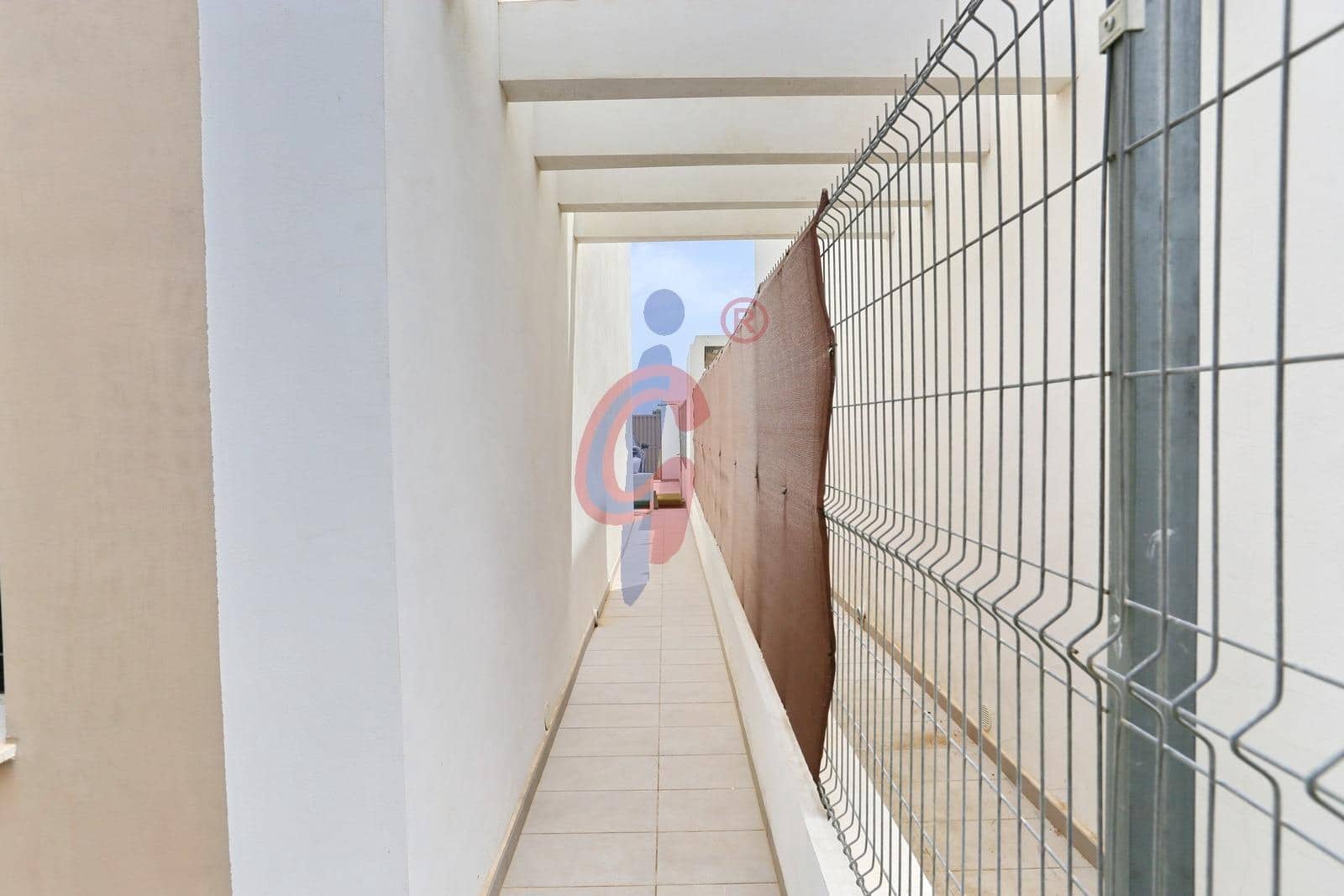 3 soveværelse Rækkehus til salg i Guardamar del Segura med swimmingpool garage - € 450.000 (Ref: 9975536)